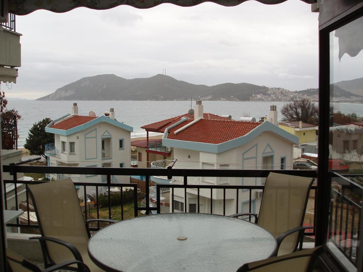 Aegean Seabreeze Apartment Nea Iraklitsa Exterior photo