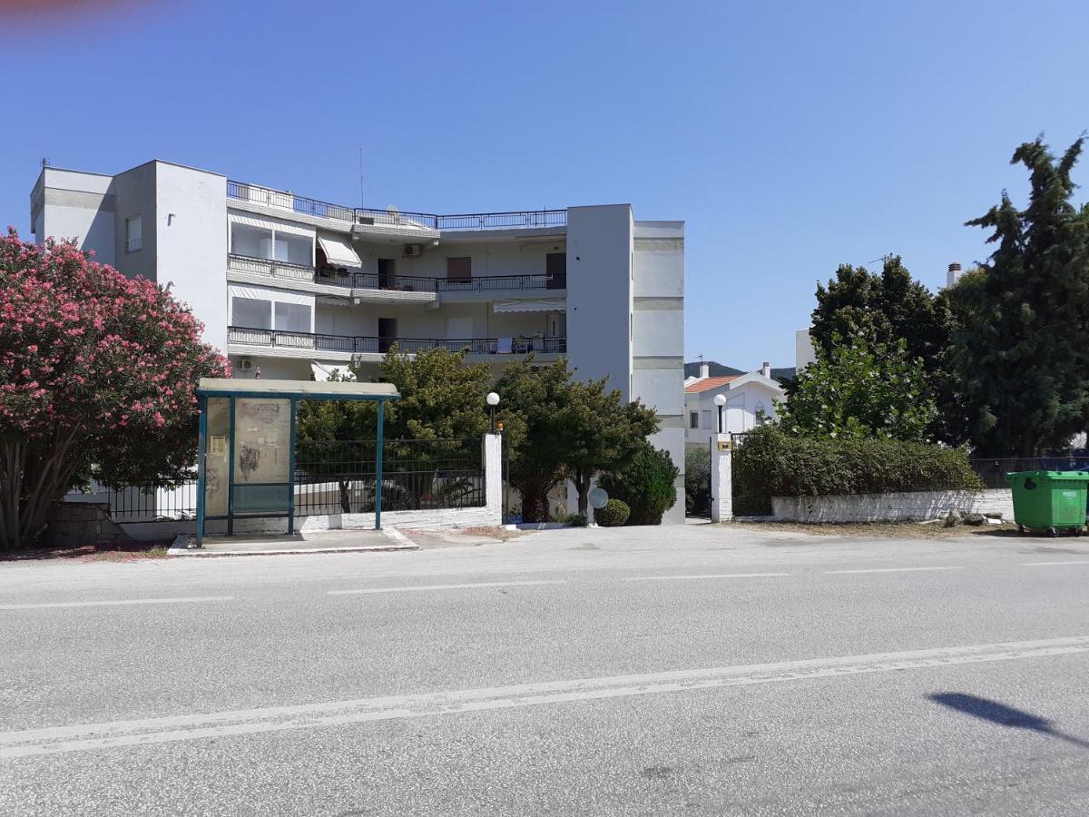 Aegean Seabreeze Apartment Nea Iraklitsa Exterior photo